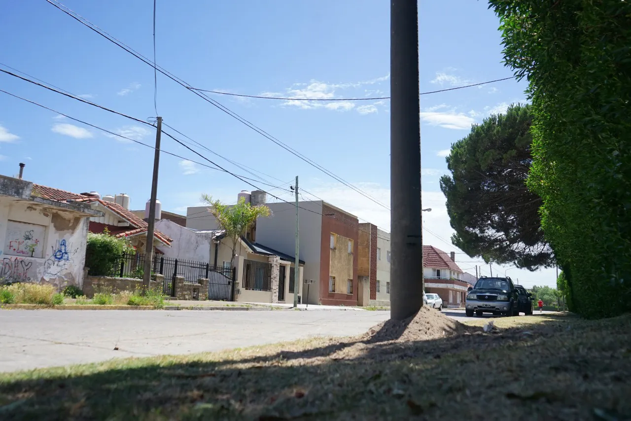 23-12-FOTO-Columna-Alumbrado-01