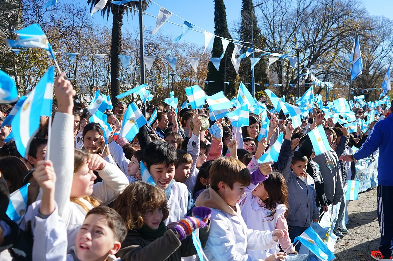 19-06-FOTO-acto-Bandera2