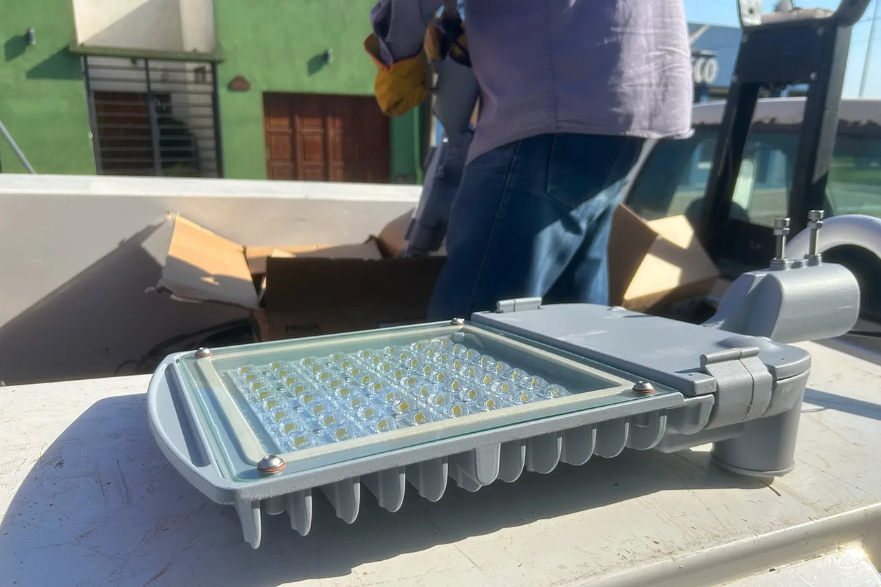 21-03-FOTO-Luminarias-calle-26