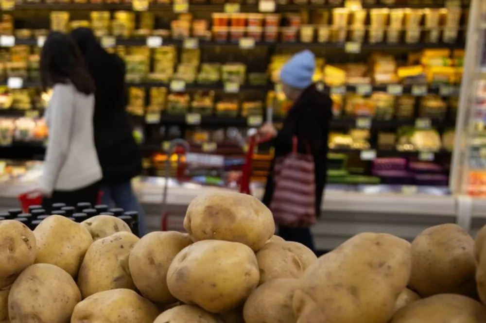 personas-un-supermercado-agencia-xinhua