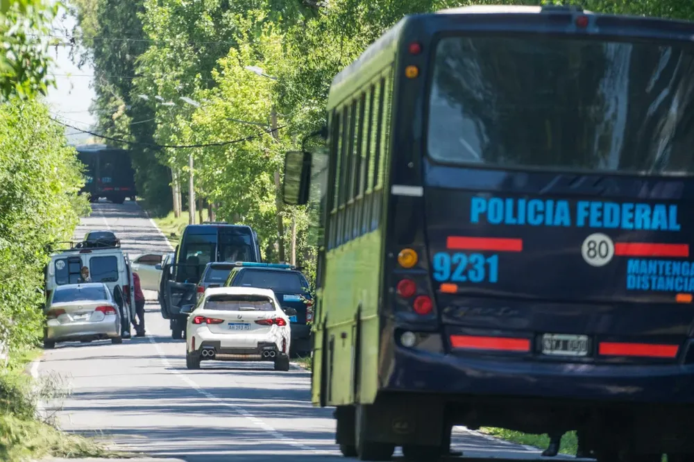 en-la-mansion-pilar-se-encontraron-54-vehiculos-lujo