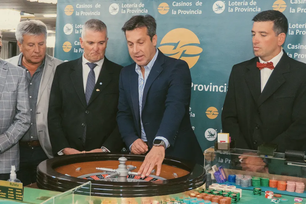 09-01-FOTO-Rojas-primera-bola-2026